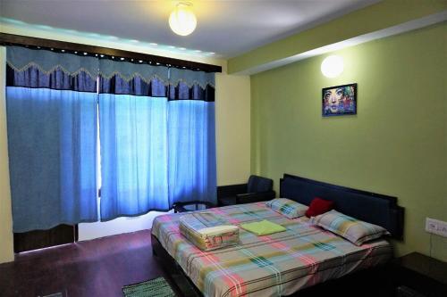 Bed & Breakfast Himalayan View (rooms And Rooftop Cafe)