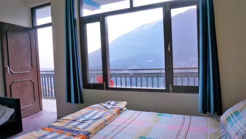 Bed & Breakfast Himalayan View (rooms And Rooftop Cafe)