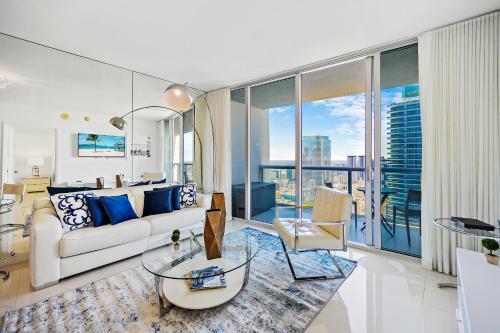 Majestic High Rise Unit With Ocean View
