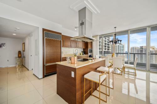 Breathtaking Ocean View Unit Icon Brickell W