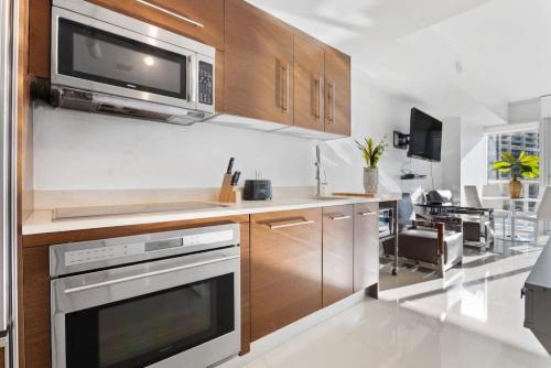Icon Stunning Studio W Brickell Free Spa