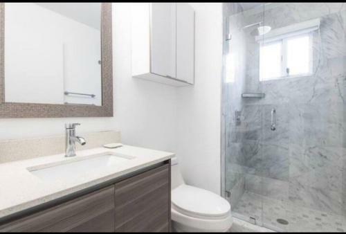 Luxury Quiet 2 Br Midtown With Free Parking