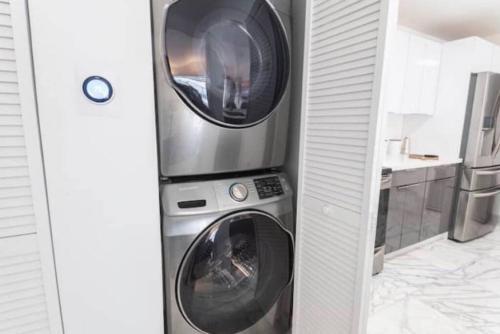 Luxury Quiet 2 Br Midtown With Free Parking