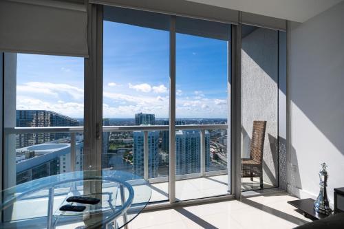 High Floor W Icon Condo-greatviews