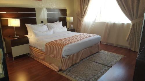 Boulevard City Suites Hotel Apartments