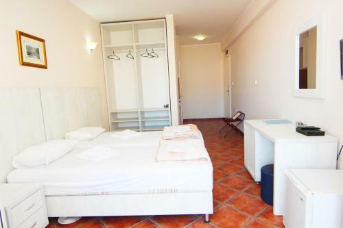 Mila & Aleksandr Apartments