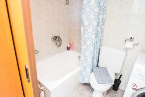 Pk Luxury Apartment, Feels Like Home