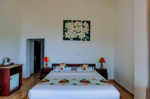 Thuruliya Hotel