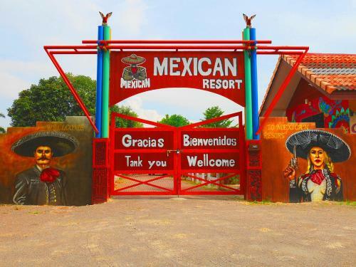 Hotel Mexican Resortlampang