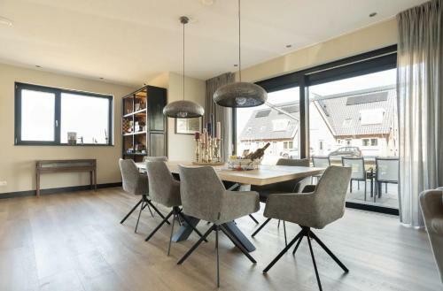 New High End Waterfront Family Villa