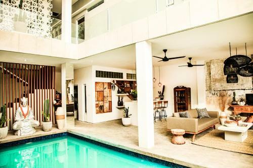 Seminyak Beach Luxury Villa