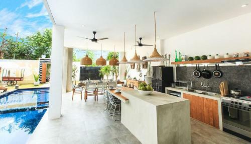 Seminyak Beach Luxury Villa