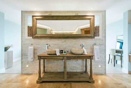 Tinwood Estate Vineyard Lodges