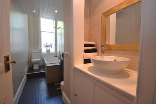 Edinburgh, Stockbridge Apartment