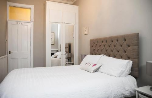 Edinburgh, Stockbridge Apartment
