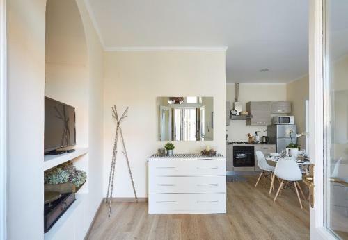 Beautiful Bohemian Apartment In Center Conditioned Air