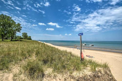 Well-appointed Gary Home Few Blocks To Beach!