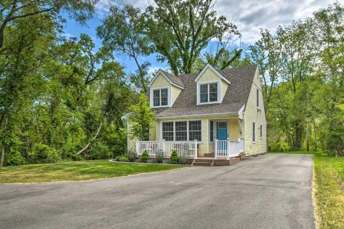 Well-appointed Gary Home Few Blocks To Beach!