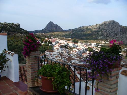 Enchanting 2-bed Village House In Montejaque Wifi