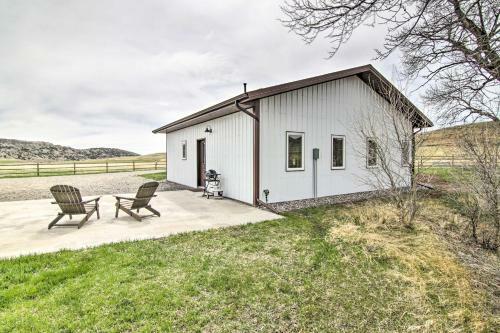 Big Timber Nature Retreat With Mountain Views!