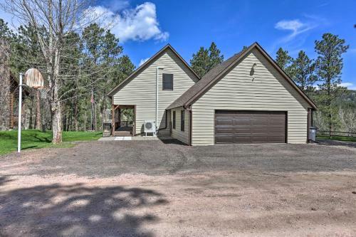 Keystone Getaway Cabin With Mount Rushmore View