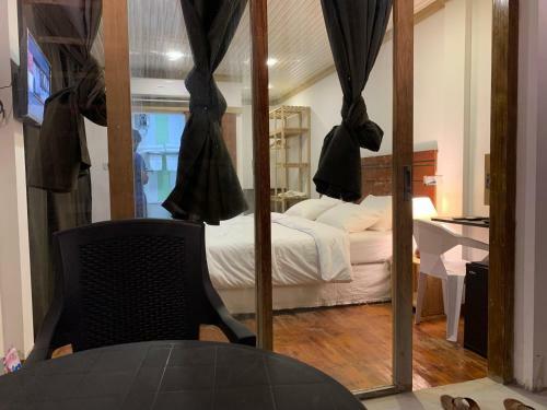 Hotel Pristine Beach Omadhoo