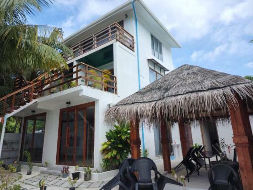 Hotel Pristine Beach Omadhoo