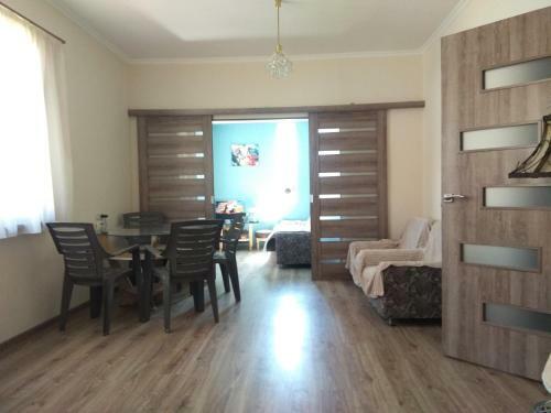 Sunny Aura Apartment
