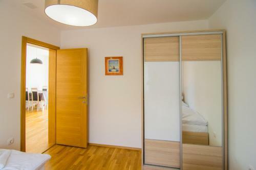 Villa Nikola - Big Terrace Apartments
