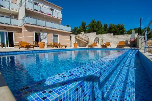 Villa Nikola - Big Terrace Apartments