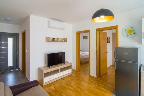 Villa Nikola - Big Terrace Apartments