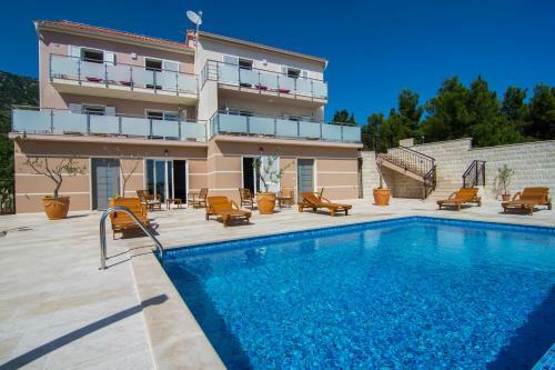 Villa Nikola - Big Terrace Apartments