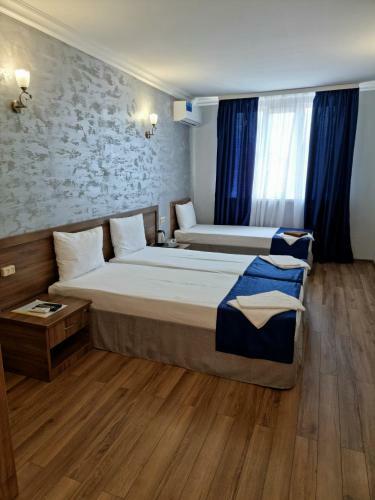 Hostal Nobi Guest House