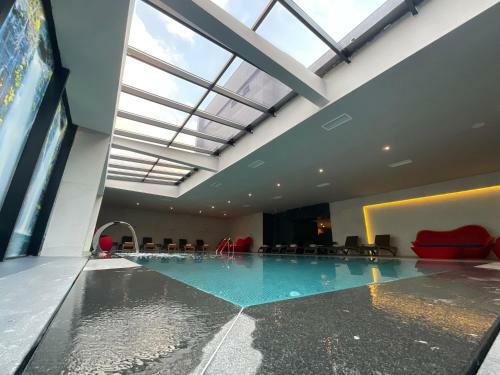 Palace Hotel & Spa