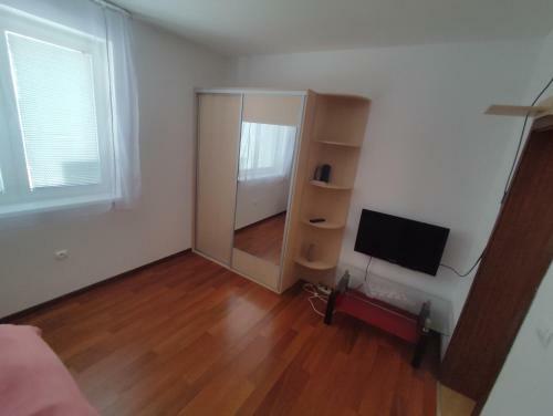 Hostal Thermalpark Lake Apartments