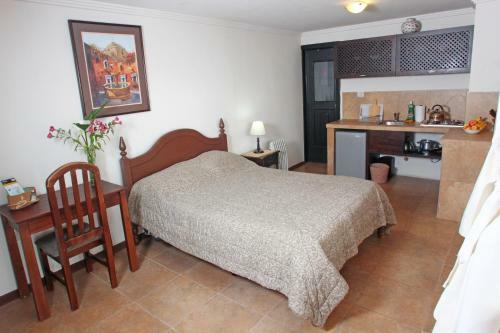 Albergue Macondo B&B