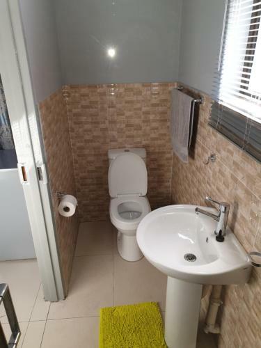 Hostal Emirates Garden Lodge