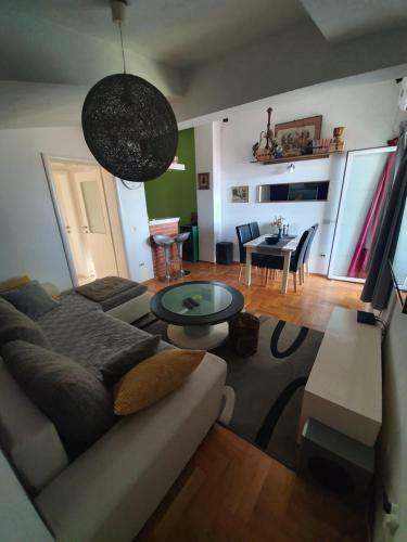 Apartments Petar Btw. Split And Omi?