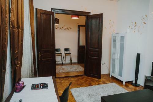 Ioan Ratiu Apartment