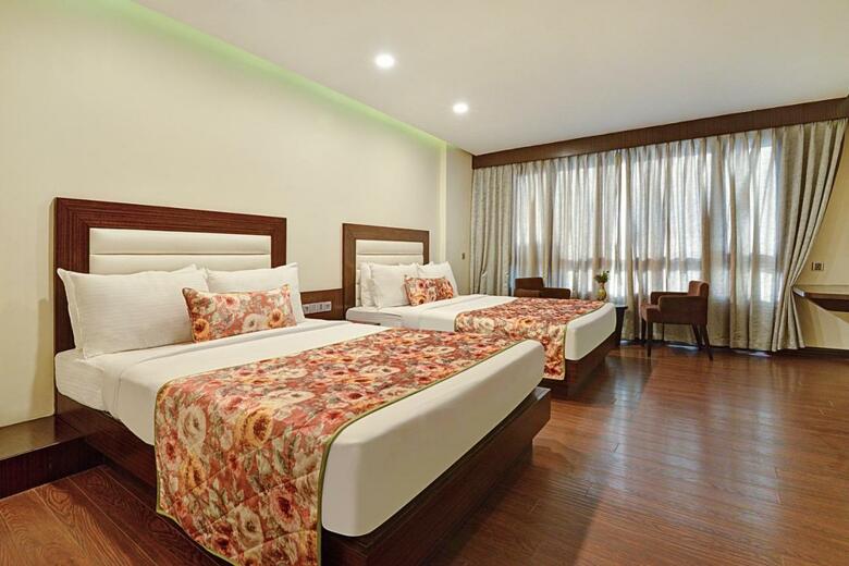 Hotel Summit Montana Suites & Spa