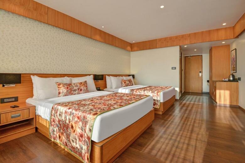 Hotel Summit Montana Suites & Spa