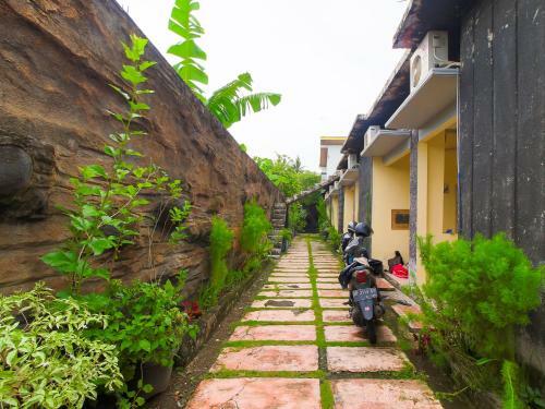 Hotel Oyo 90852 Madani Guesthouse