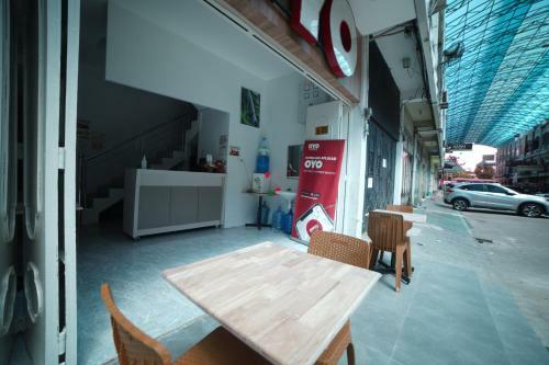 Hotel Oyo 90830 Multatuli Guest House