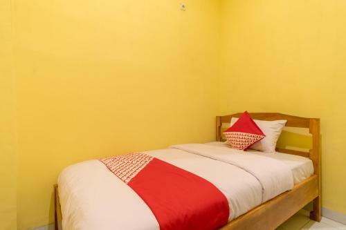 Hotel Oyo 447 Hutasimo Residence