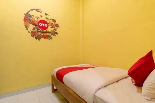 Hotel Oyo 447 Hutasimo Residence