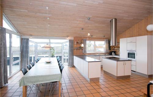 Holiday Home Krabbevej Hj�rring IX