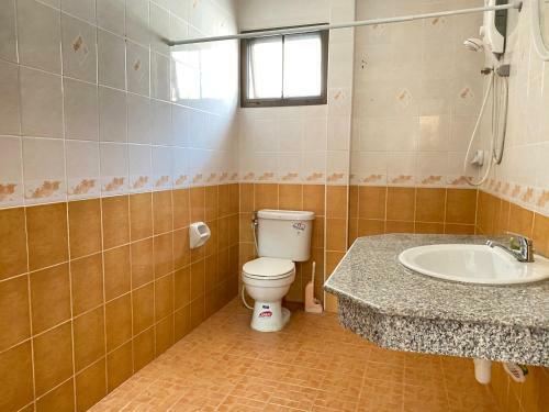 Sunshine House,bbq,daily Rent No Pool,6-8ppl