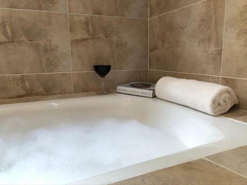 Stunning Family Friendly Villa In Monte Mayor