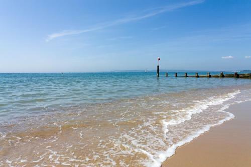 A Cozy House To Stay In Sunny Bournemouth