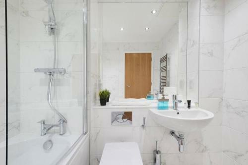 Liberty Modern Apartment - City Centre